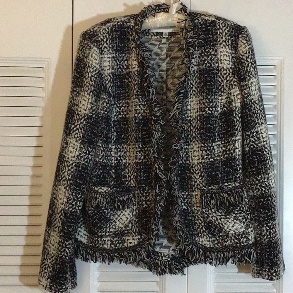 Cabi Best In Show fringe tweed blazer - size 4